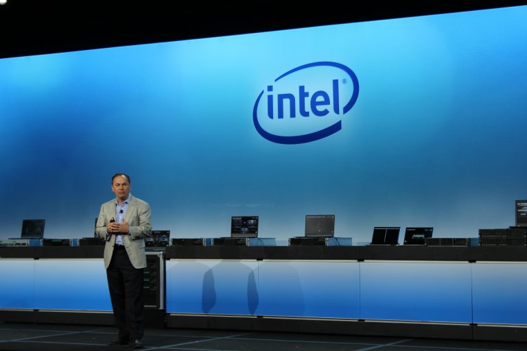 Intel CEO Bob Swan to step down next month, replaced by VMware CEO Pat Gelsinger