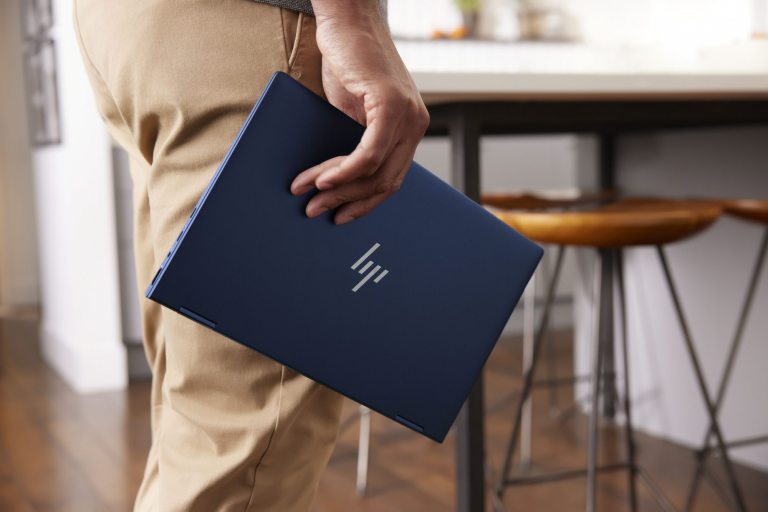 HP Elite Dragonfly G2 and Max take off at CES 2021